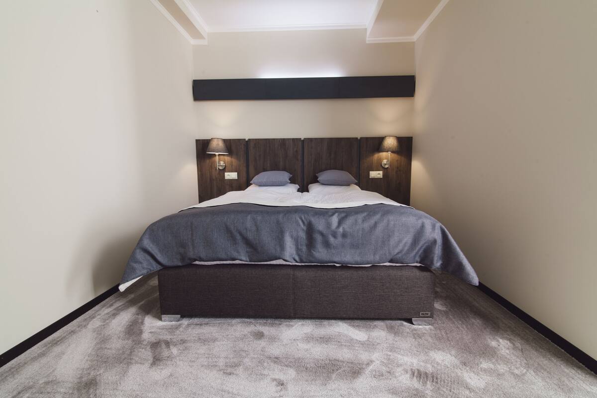Suite, 1 camera da letto | Una scrivania, ferro/asse da stiro, Wi-Fi gratuito