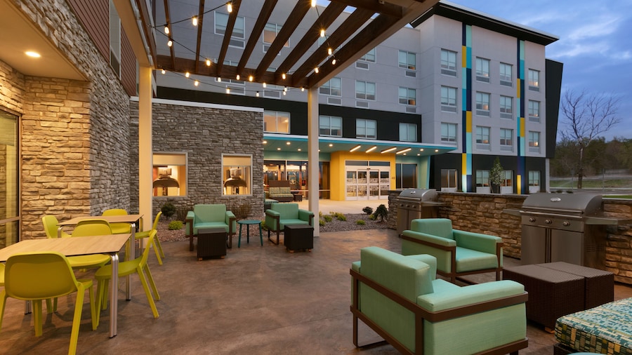 Tru by Hilton Williamsville Buffalo Airport
