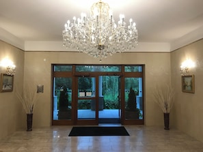 Reception hall - Slunecni lazne (Karlovy Vary)