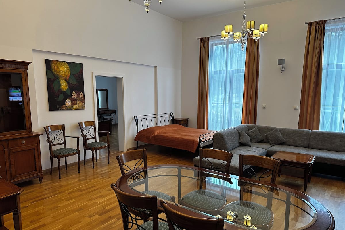Appartement Standard, Plusieurs lits | Bureau, rideaux d’obscurcissement, système d’insonorisation