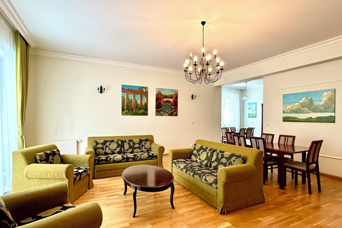 Appartement Deluxe, 3 chambres | Bureau, rideaux d’obscurcissement, système d’insonorisation