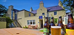 Outdoor dining - West End Guest House (Kirkwall)