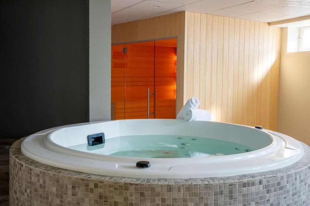 Sauna, hammam, sources chaudes/minérales, soins d'hydrothérapie