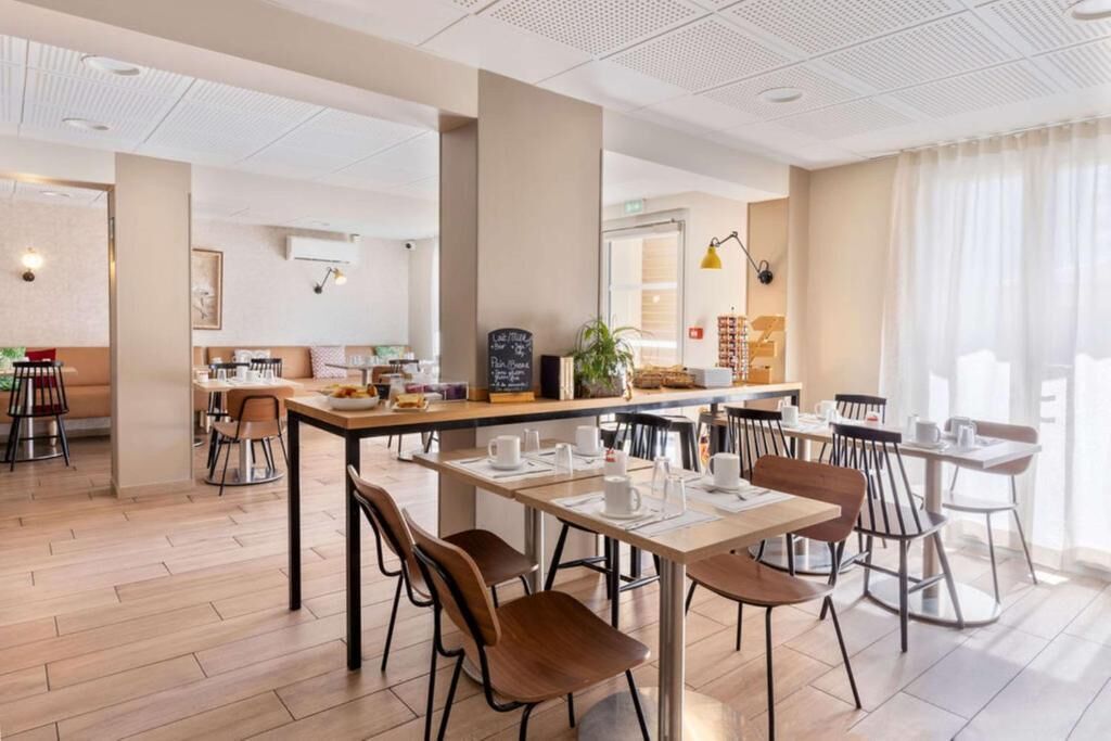 Päivittäinen buffetaamiainen (16 EUR per henkilö)