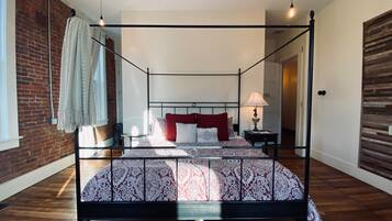 Luxury Studio, 1 King Bed (201) | Premium bedding, memory foam beds, blackout drapes, free WiFi