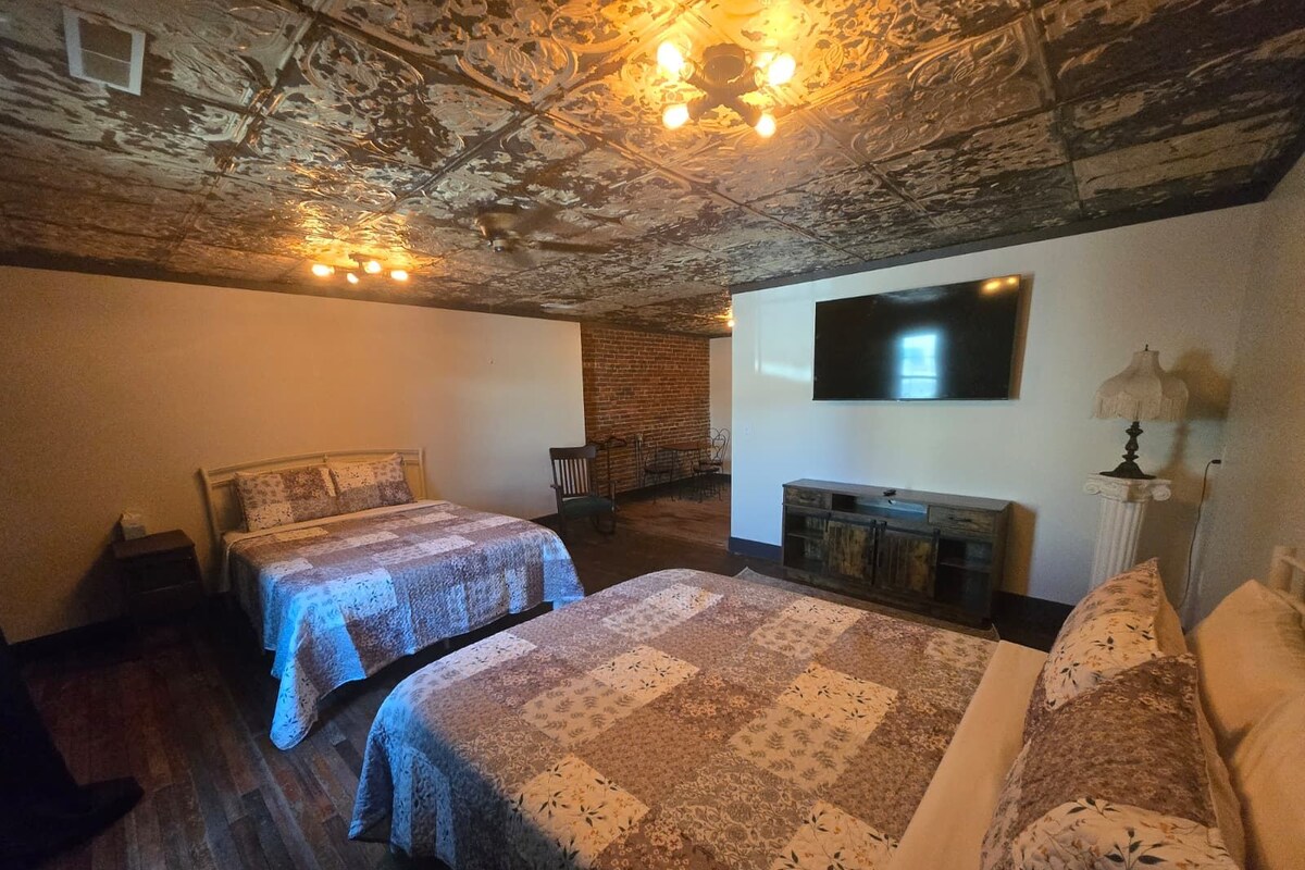 Luxury Studio, 2 Queen Beds