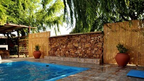 Outdoor pool - Sangiovese Club House (San Rafael)