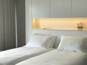 Zimmersafe, Schreibtisch, schallisolierte Zimmer, kostenloses WLAN