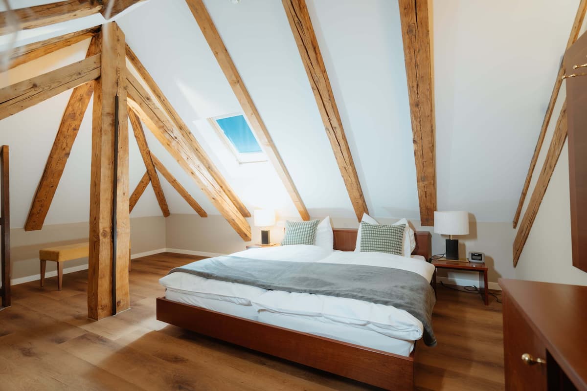 Suíte standard | 1 quarto, cofres nos quartos, escrivaninha, cortinas blackout