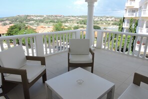 Terrace/patio - Condo at Blue Bay Golf and Beach Resort (Sint Michiel)