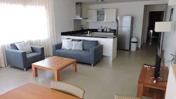 Kondominium | Area keluarga | Televisi 32-inci dengan saluran TV kabel