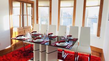 Spiseområde på rommet