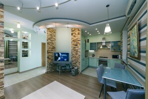 Ropa de cama de alta calidad, cubrecamas y cortinas blackout 