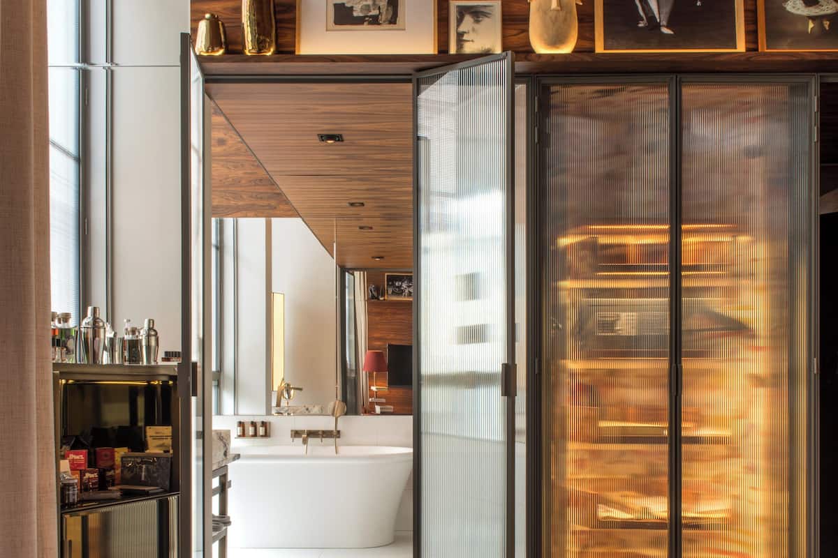 Deluxe-værelse | 1 soveværelse, premium-sengetøj, minibar, pengeskab på værelset
