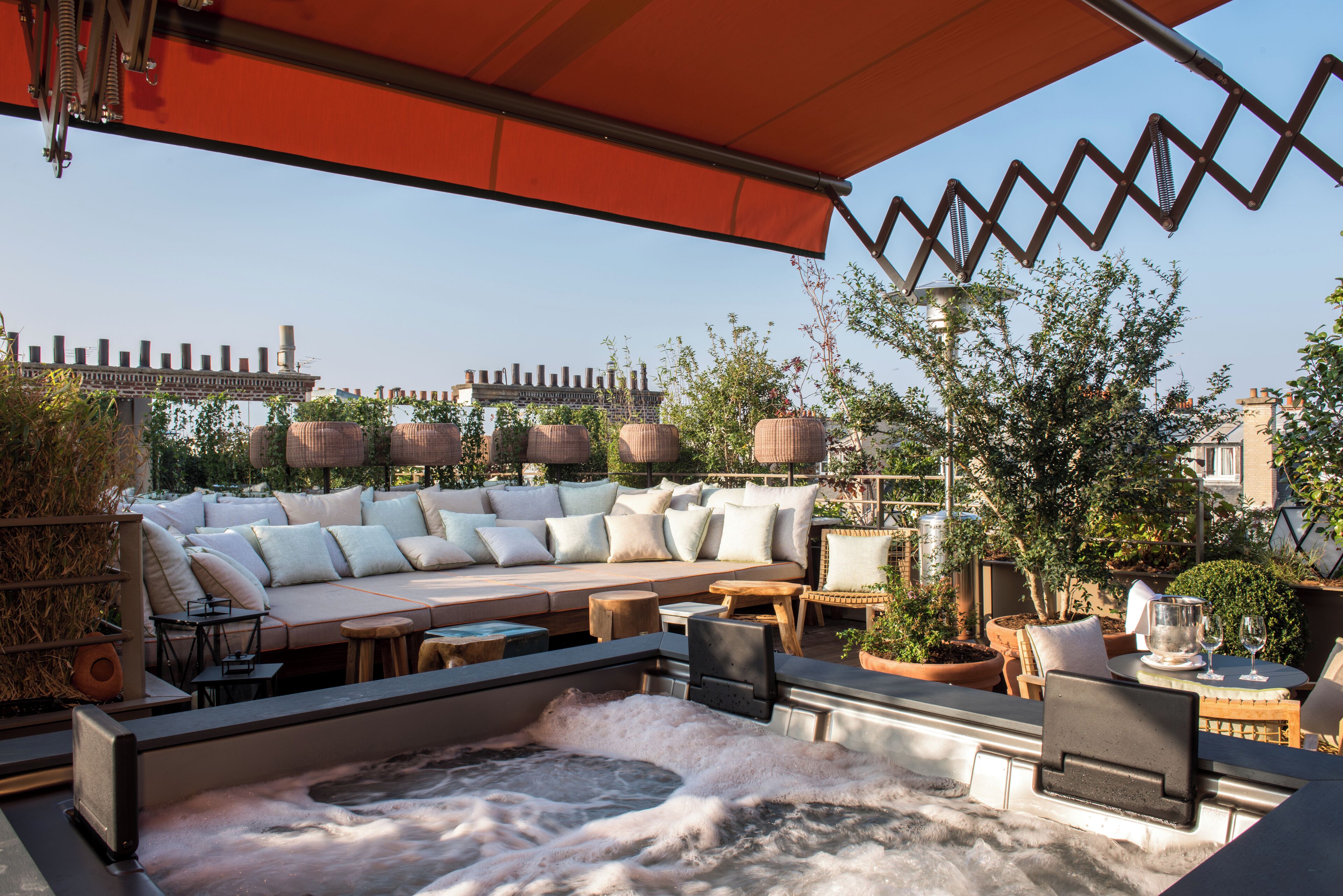 1 bedroom, premium bedding, minibar, in-room safe