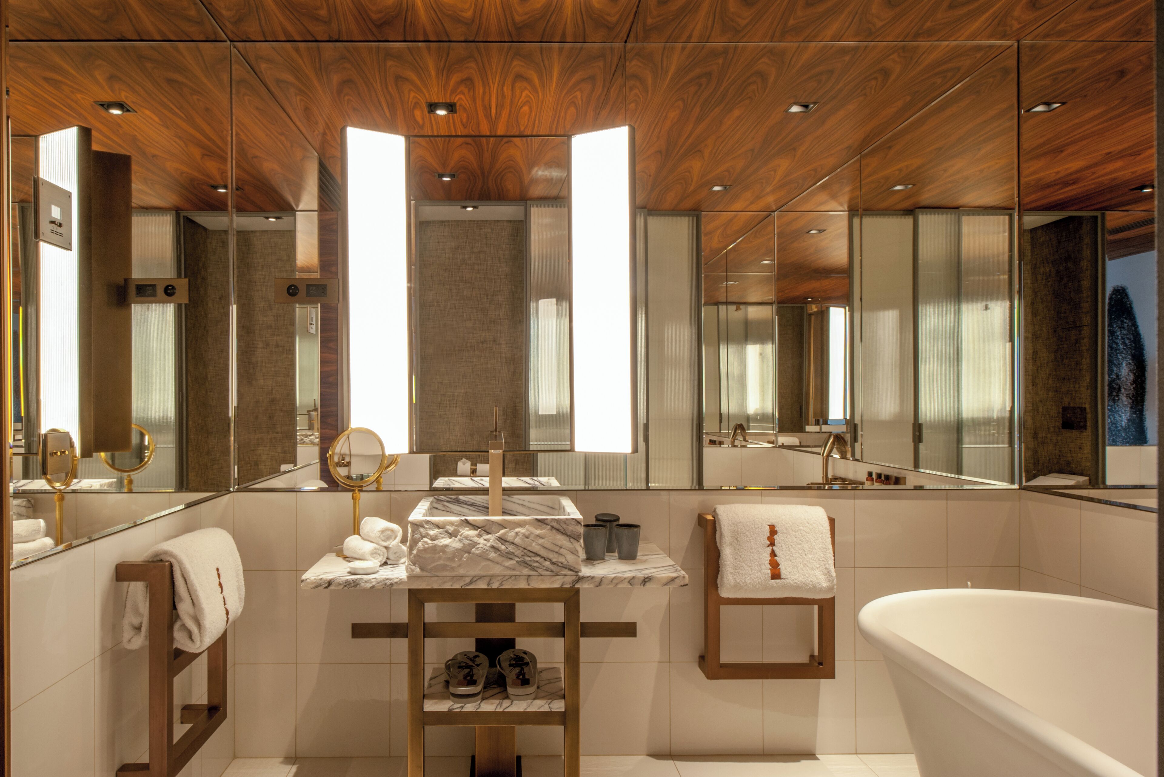 executive room | premium bedding, minibar, in-room safe, desk