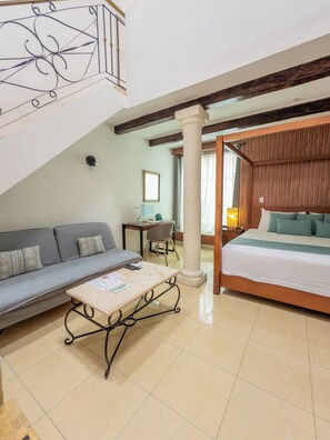 Superior Room | Premium bedding, minibar, in-room safe, iron/ironing board - Viva Merida Hotel Boutique (Mérida)