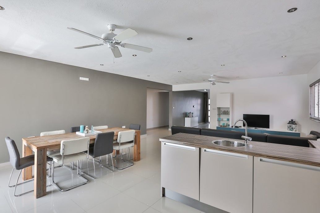 Villa | In-room dining