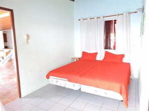 Villa | Iron/ironing board, free WiFi, bed sheets