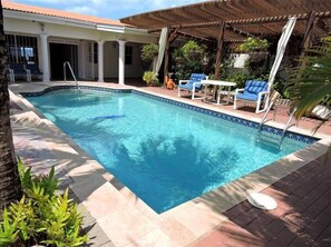Outdoor pool, sun loungers