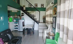 บริเวณประตูทางเข้า