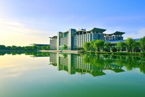 Aerial view - Ningxia Yuehai Hotel (Yinchuan)