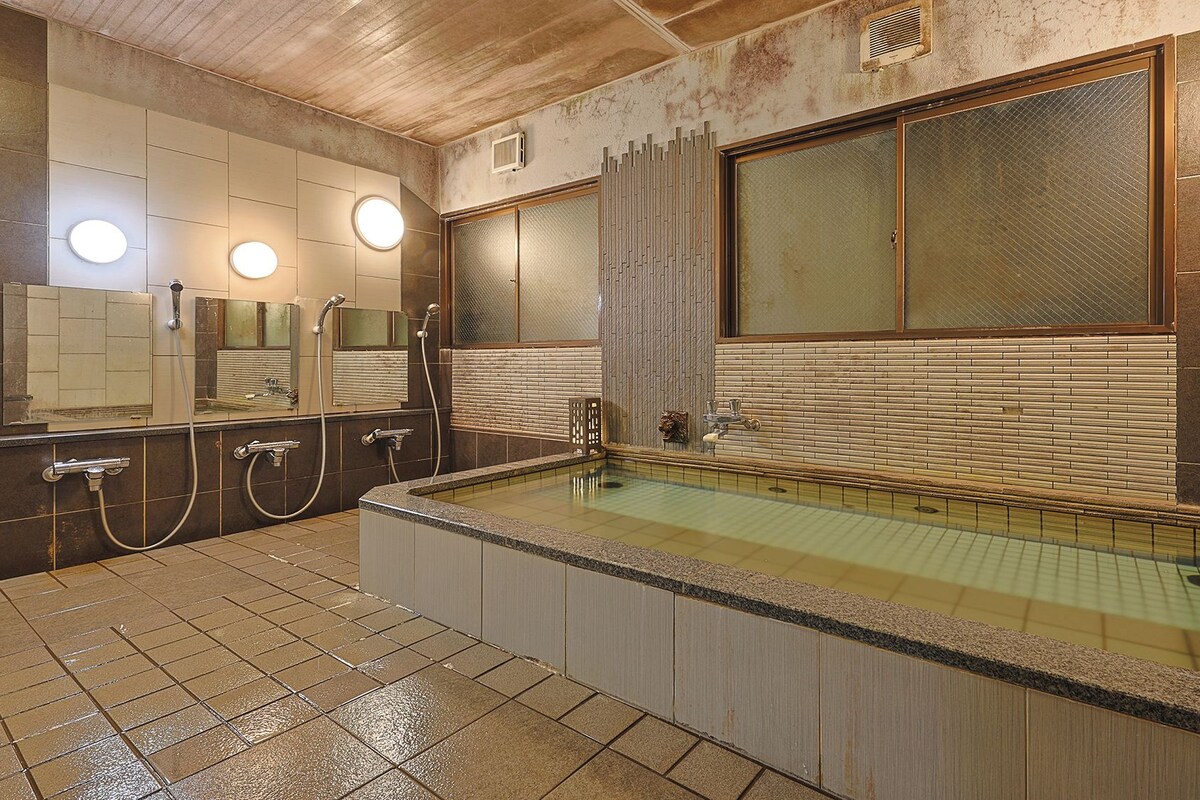 Japanese Room, Non-smoking