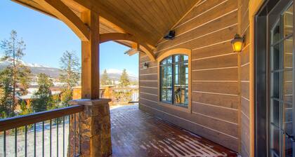 Casa de lujo 4400 pies cuadrados Ejecutivo en las Tierras Altas