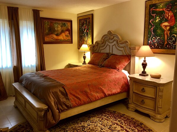 2 bedrooms, iron/ironing board, WiFi, bed sheets