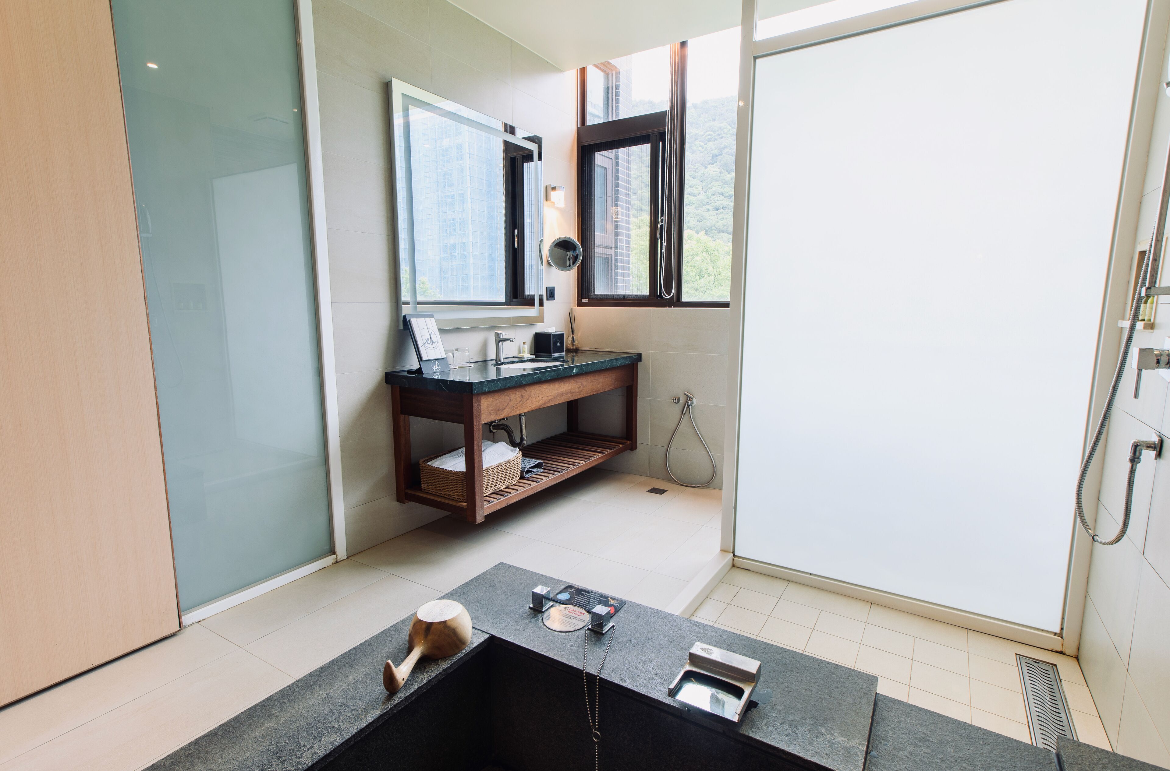 separate bathtub and shower, spring water bathtub, free toiletries