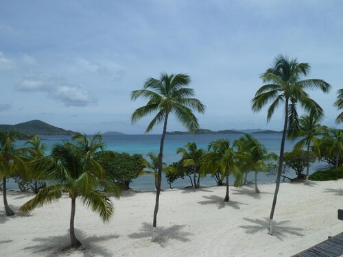 SAPPHIRE DESIRE: Stunning Views - Oceanfront Condo St. Thomas, USVI