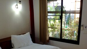 Unclassified image, 5 of 45, button - BC guesthouse Si Phraya (Bangkok)
