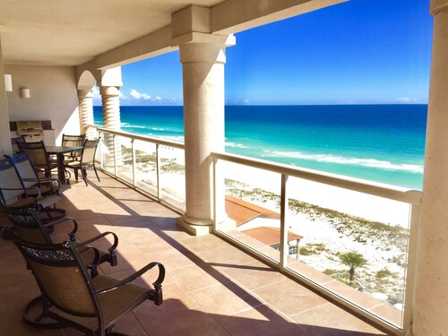 Spectacular Unobstructed 10th Floor Views - Free Beach Chairs and Umbrellas