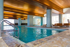 Et oppvarmet basseng