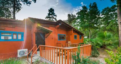 V#2 Sam Rayburn Getaway-Best value in town Vacation/fishing/golf- Up to 6 guests