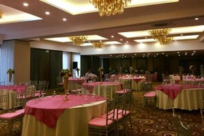 Banquet hall - Goldberry Lite Hotel (Ilo-Ilo City )