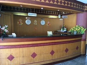 Reception - Lai Lai Mutiara Hotel (Batam)