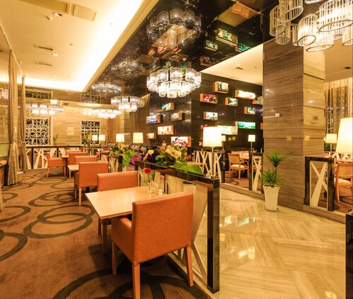 Vilu Reef International Hotel