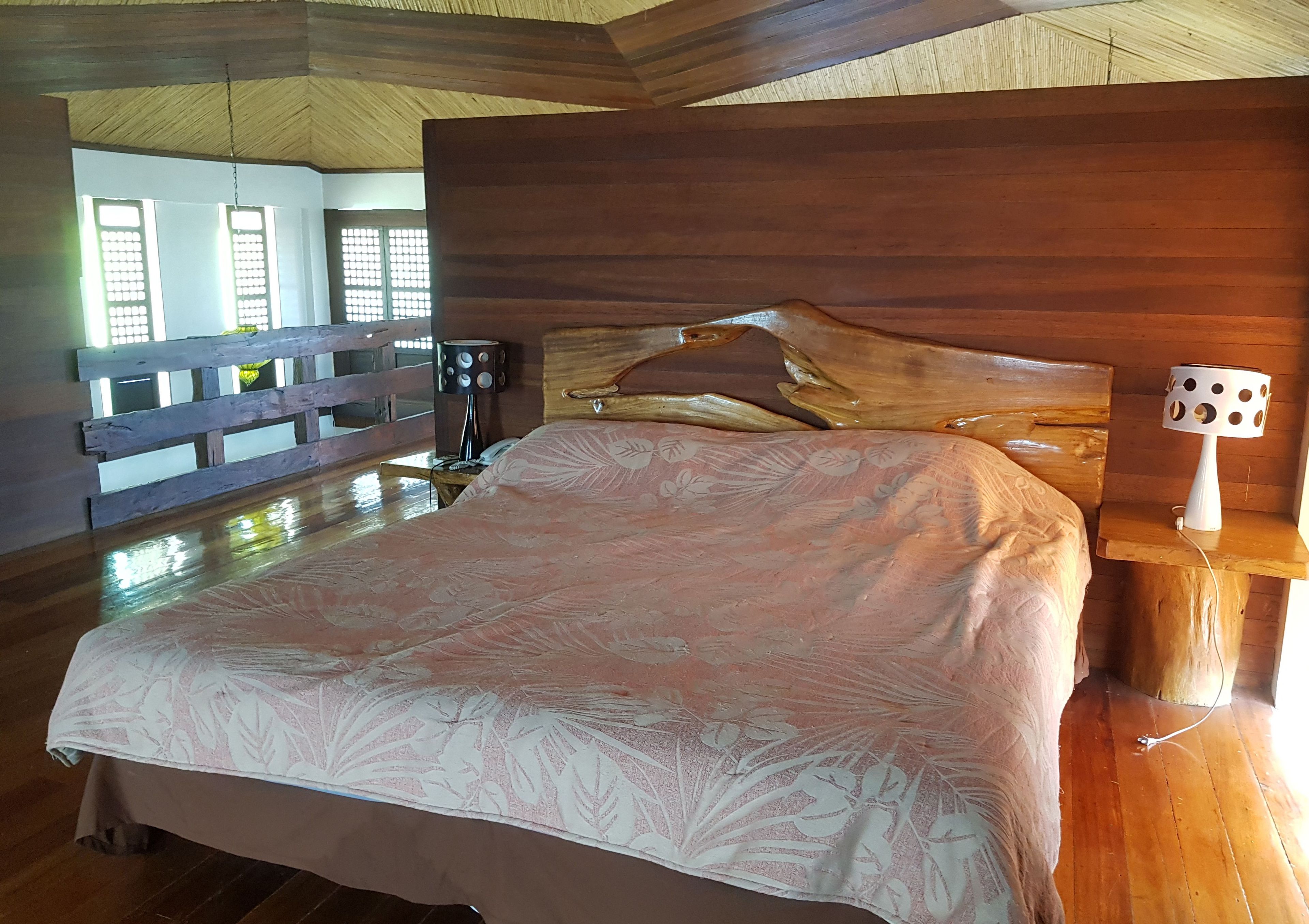 Penthouse | In-room safe, desk, iron/ironing board