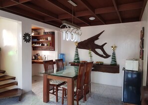 Penthouse | Restauration dans la chambre