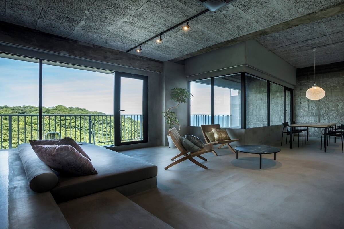 Living area | Flat-screen TV