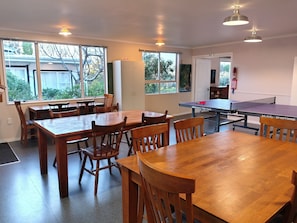 Refrigerador, microondas