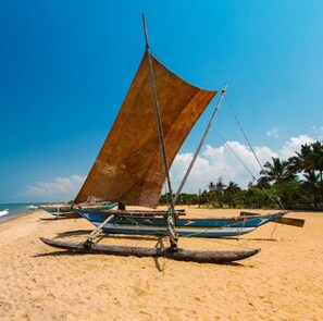 On the beach - Holiday Guest Inn (Negombo)