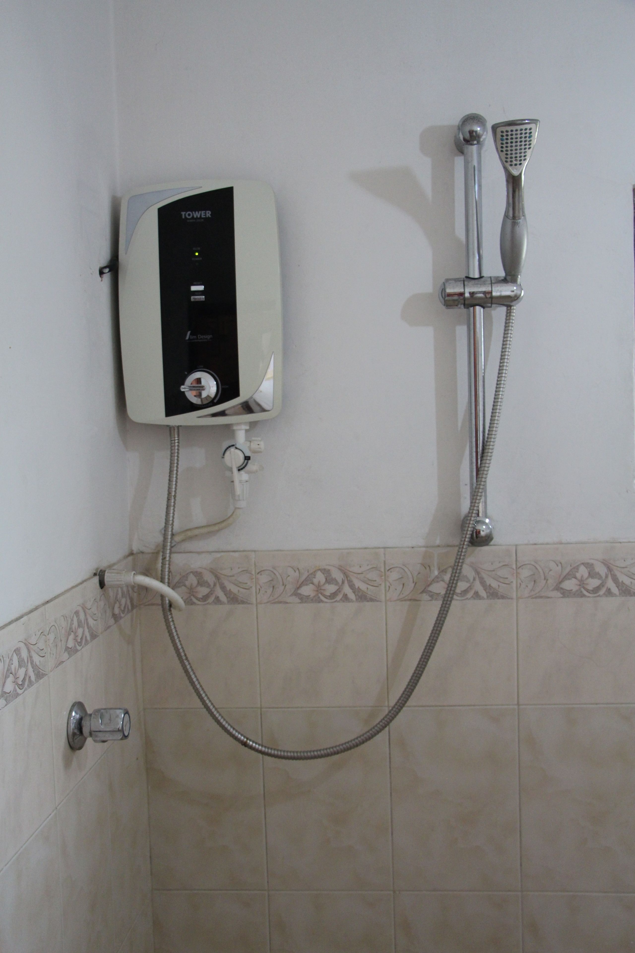 Photo - Holiday Guest Inn