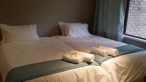 Zweibettzimmer | Bügeleisen/Bügelbrett
