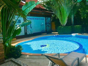 Piscine extérieure