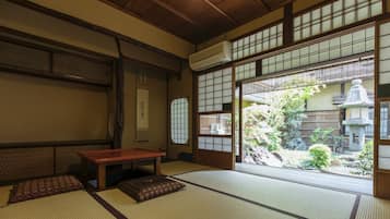 Japanese Style Twin Room with Balcony, SATSUKI | In-room safe, free WiFi