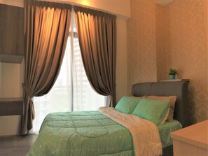 Apartment, 2 Bedrooms | 2 bedrooms, individually decorated, individually furnished, desk - Private Hideaway Homestay (Seri Kembangan)