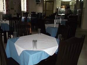 Bar (on property) - Ideal Hotel (Dar es Salaam)