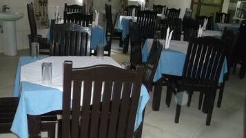 Breakfast, lunch, dinner served; local and international cuisine